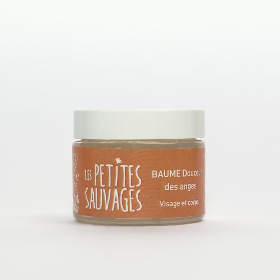 Le baume DOUCEUR DES ANGES est un baume fouétté riche en karité pour le visage et le corps